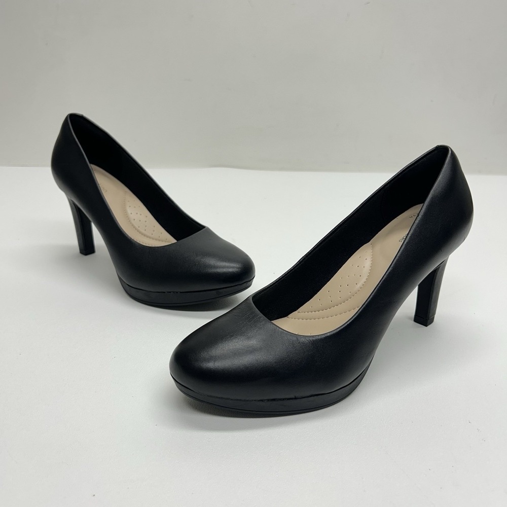 Clarks Ambyr Joy Black Leather Almond Toe Pumps Comfort Heels Work Office 6.5 M - Picture 2 of 15